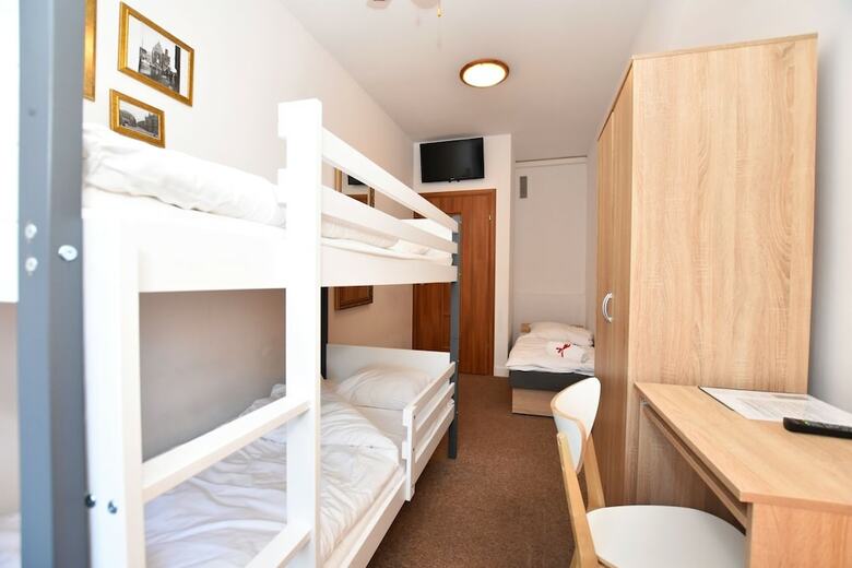 Hostal Dukes Hostel - Old Town