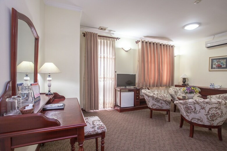 Hoang Ha Hotel