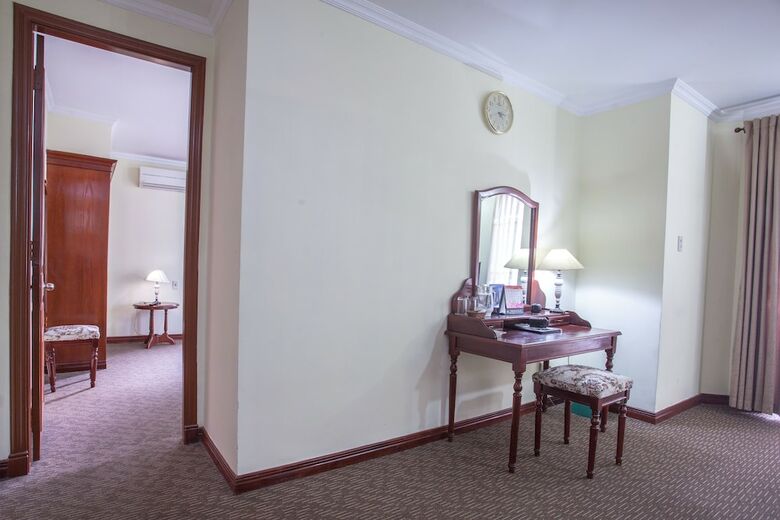Hoang Ha Hotel