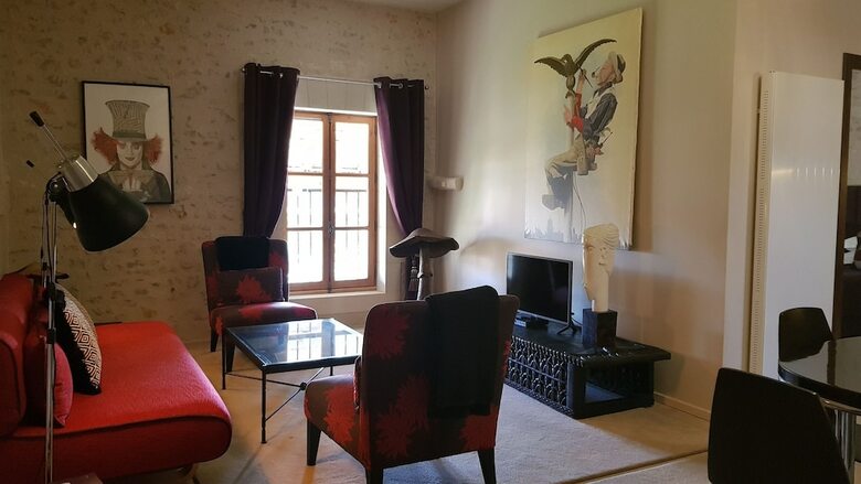 Les Loges De Saint Eloi - G�tes