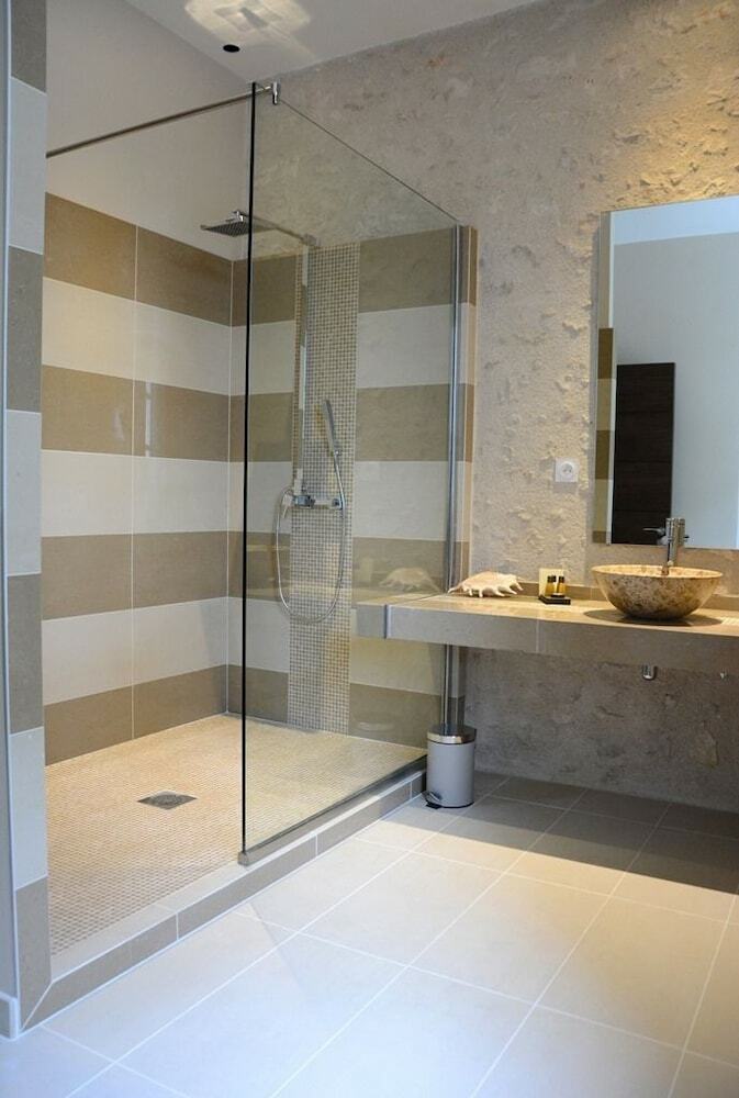 Les Loges De Saint Eloi - G�tes