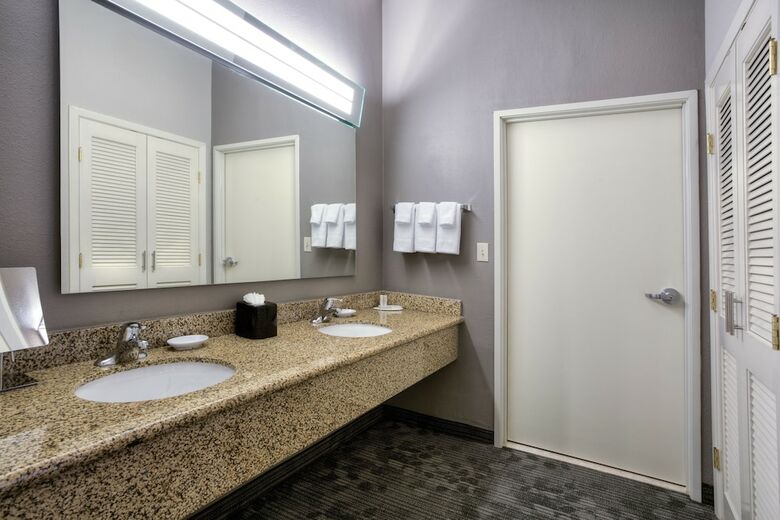 Hotel Courtyard By Marriott Mcallen Airport