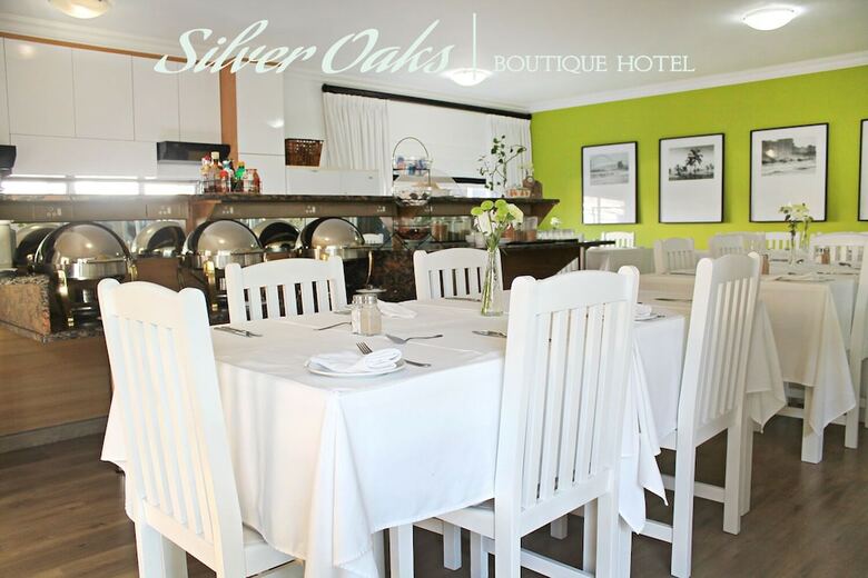Bed & Breakfast Silver Oaks Boutique Hotel