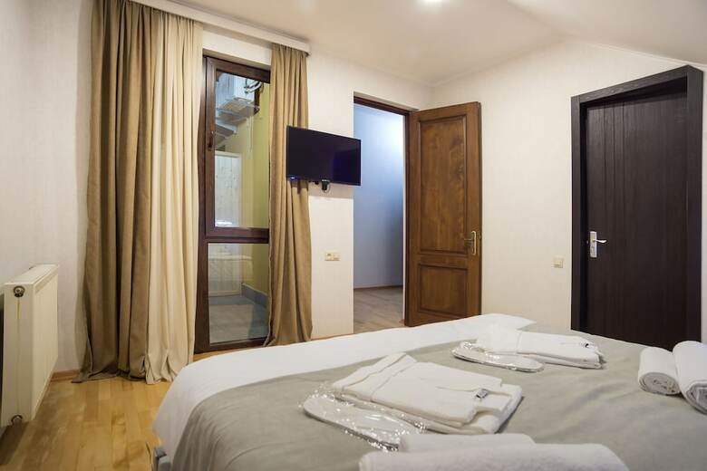 Hotel 9 Rooms