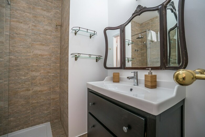Apartamentos Portas With Patio