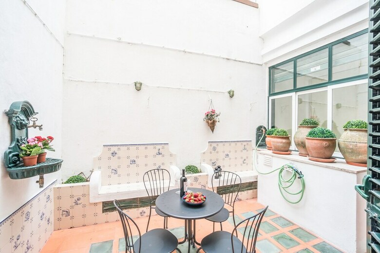 Apartamentos Portas With Patio