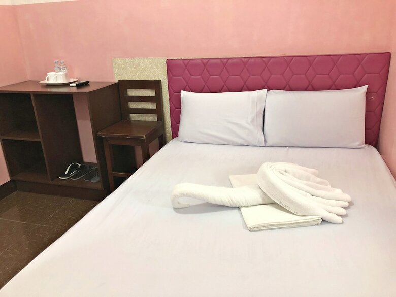 Hotel Knights Ko Suites