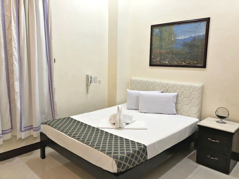 Hotel Knights Ko Suites