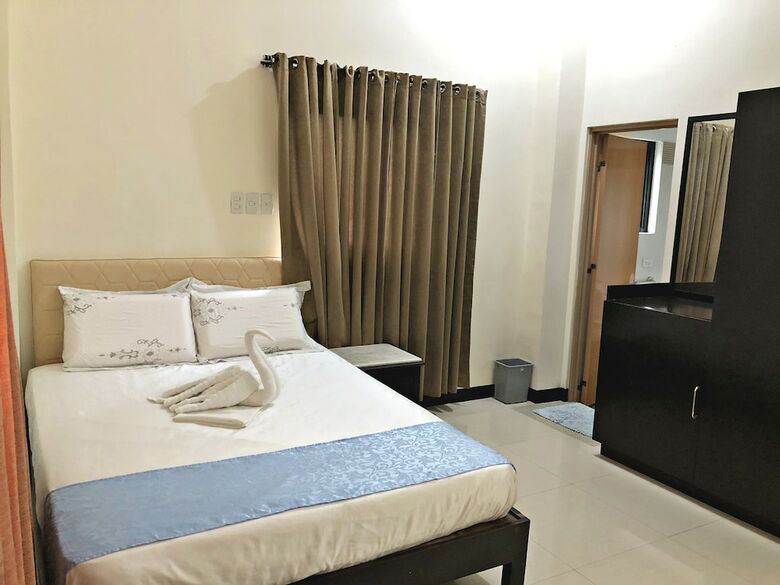 Hotel Knights Ko Suites