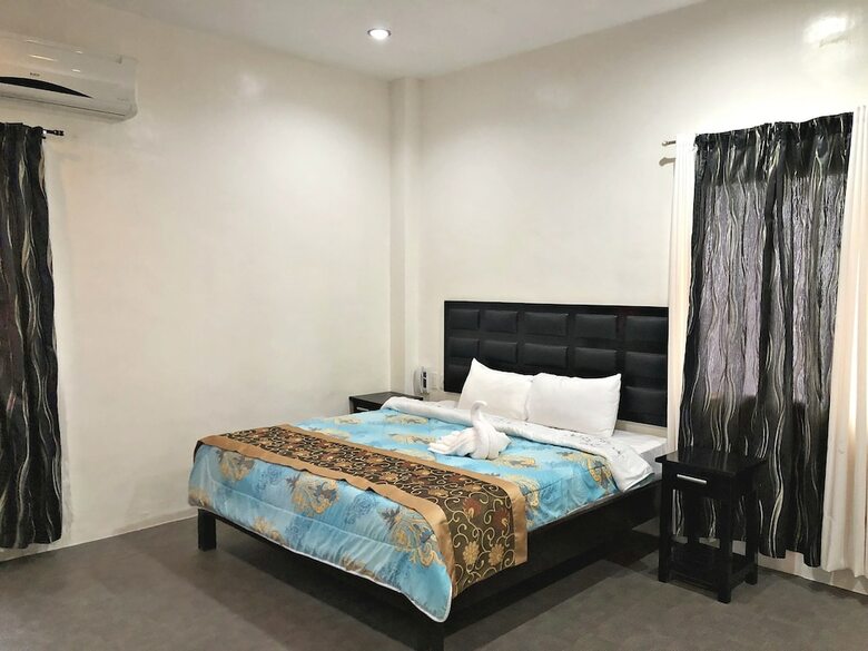 Hotel Knights Ko Suites