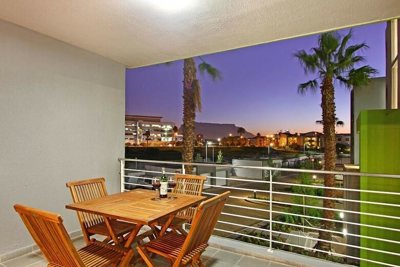 Ashton Park Luxury Apartment