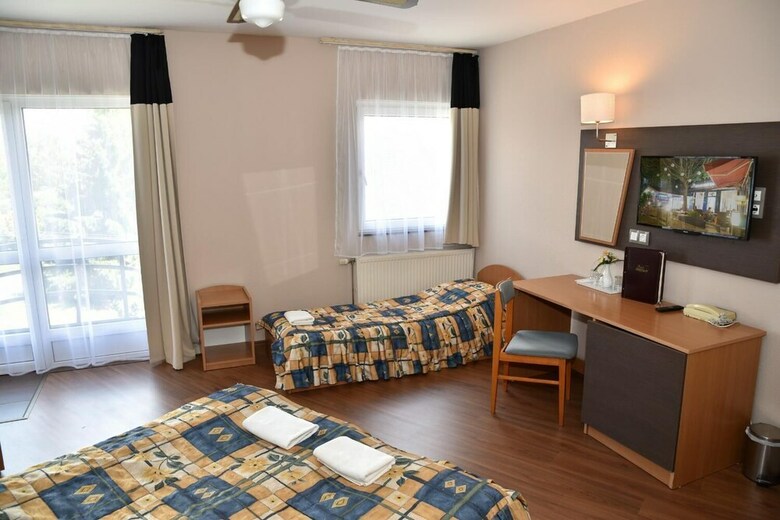 Krist�ly Hotel