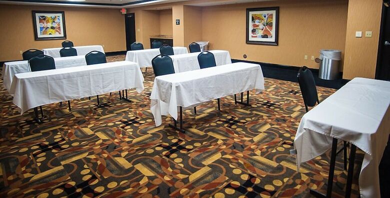 Hotel Hampton Inn & Suites Palestine