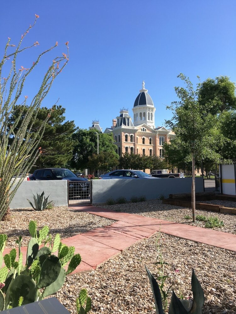 Apartamentos The Lincoln Marfa