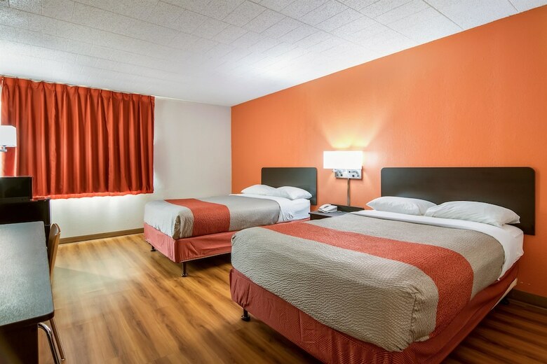 Hotel Motel 6 New Stanton, Pa
