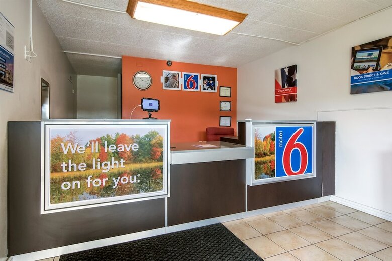 Hotel Motel 6 New Stanton, Pa