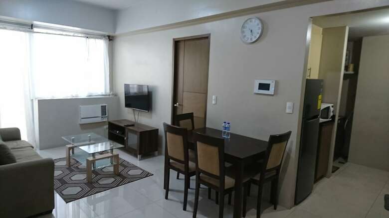 One Palmtree - 2br Across Airport