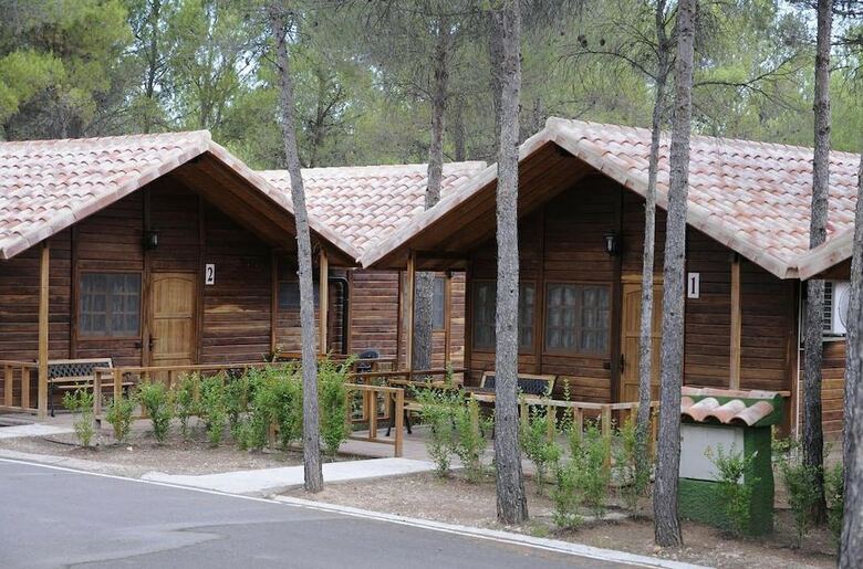 Aparthotel Cabanas Del Valle Del Cabriel