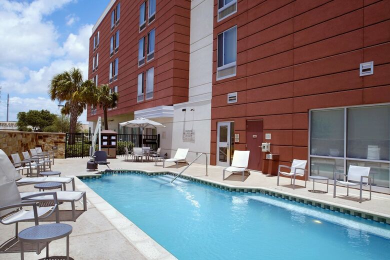 Hotel Springhill Suites By Marriott Houston Nasa/webster