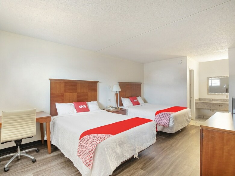 Oyo Hotel San Antonio Lackland Air Force Base North