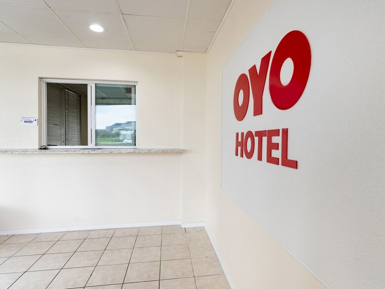 Oyo Hotel San Antonio Lackland Air Force Base North
