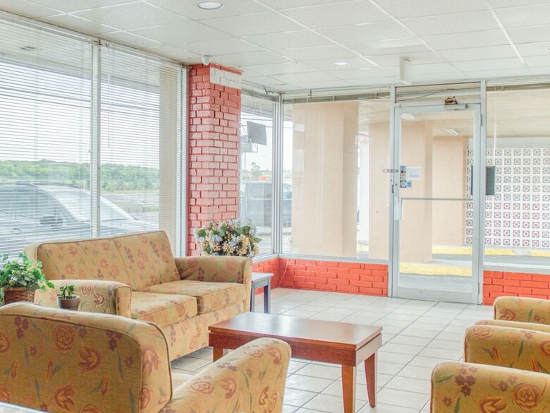Oyo Hotel San Antonio Lackland Air Force Base North