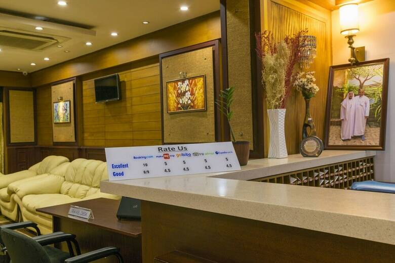 Aparthotel Aaha Airport Hotel