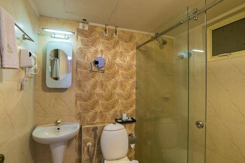 Aparthotel Aaha Airport Hotel
