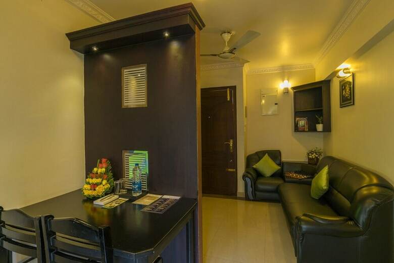 Aparthotel Aaha Airport Hotel