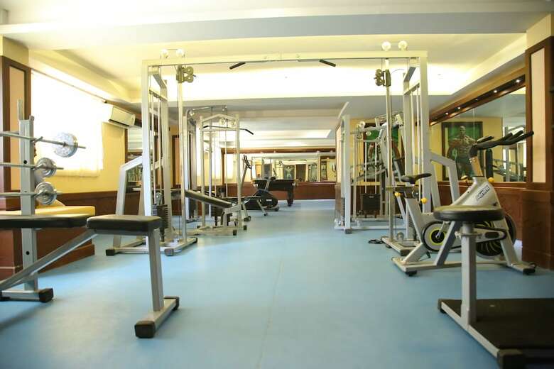 Aparthotel Aaha Airport Hotel