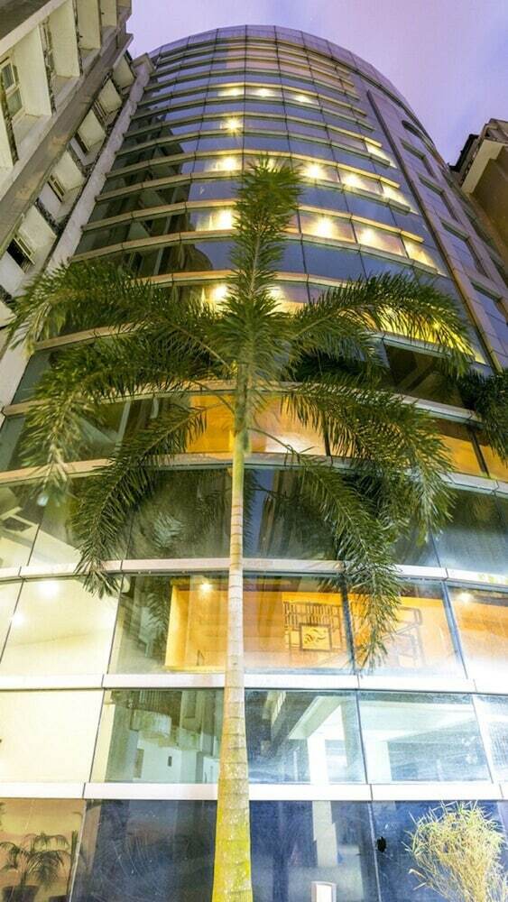 Aparthotel Aaha Airport Hotel