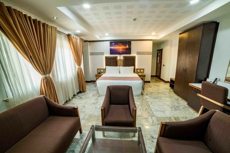 Hotel Alphaplus Apartments