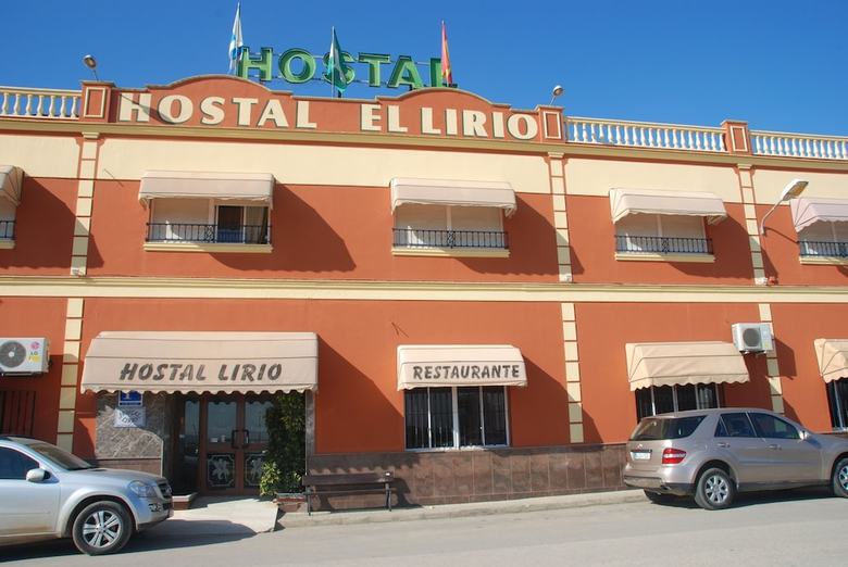 Hostal Restaurante El Lirio