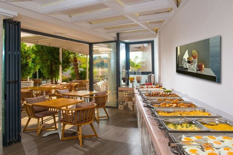 Senses Blue Boutique Hotel