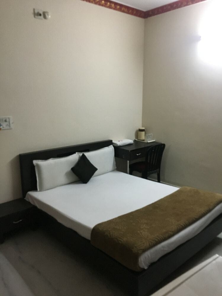 Hotel D.k Residency