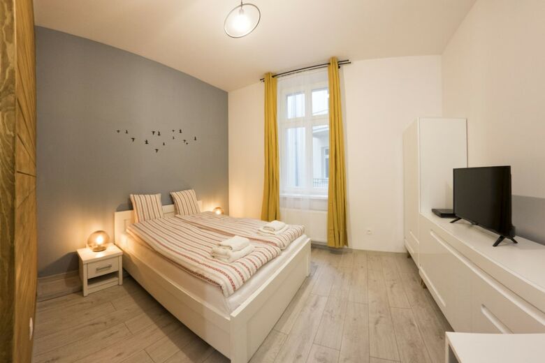 Rister Apartments