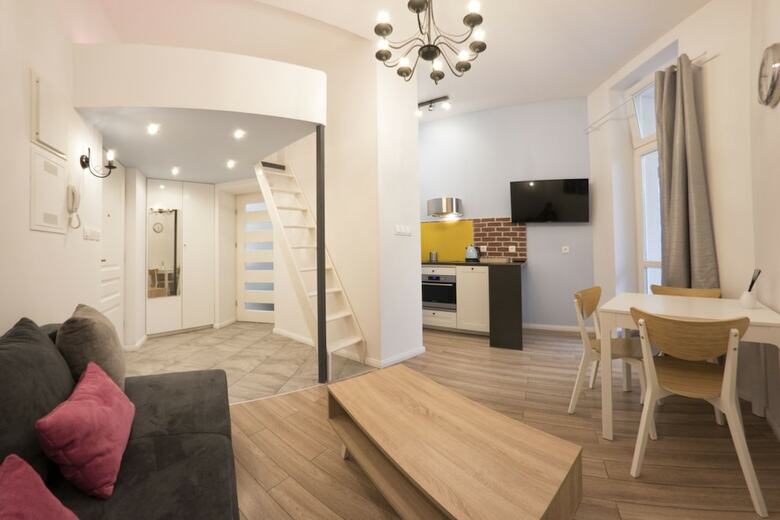 Rister Apartments