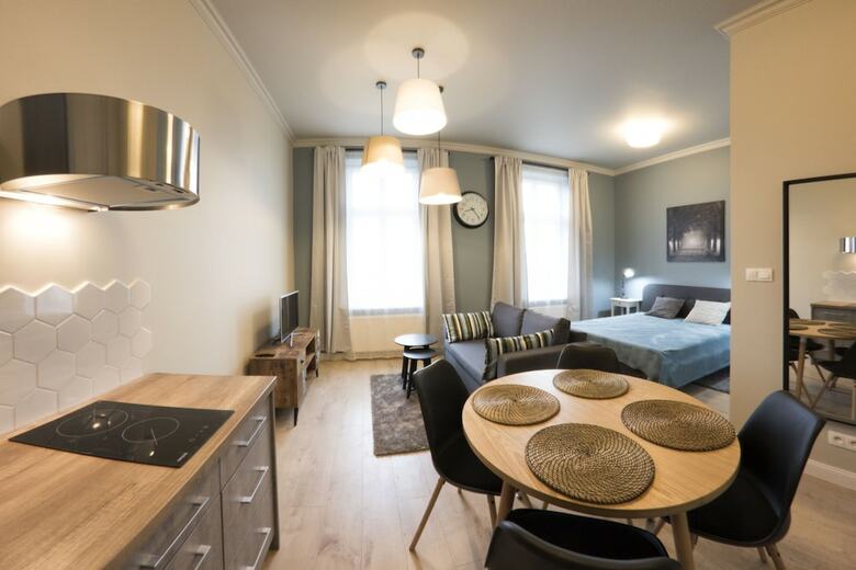 Rister Apartments