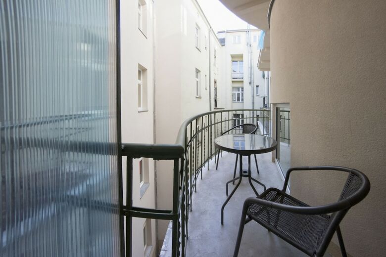 Rister Apartments