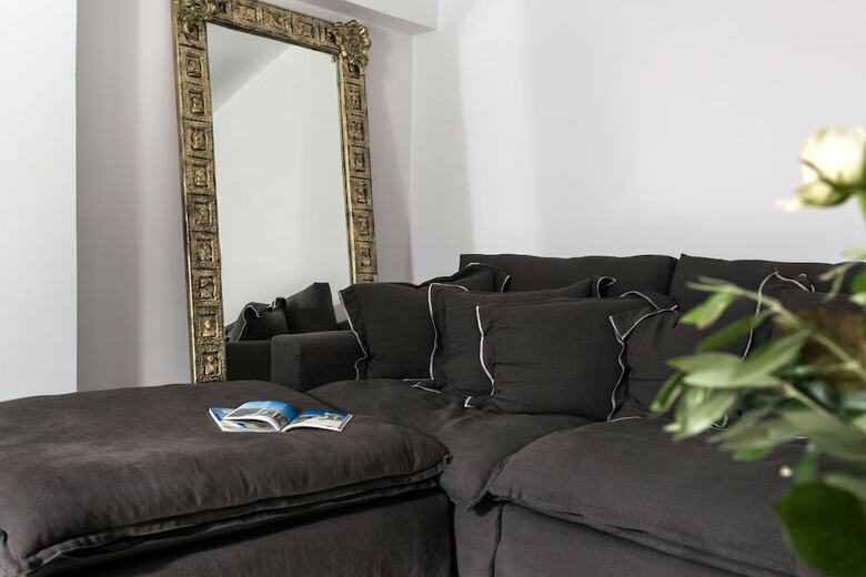 Damma Beachfront Luxury Villa