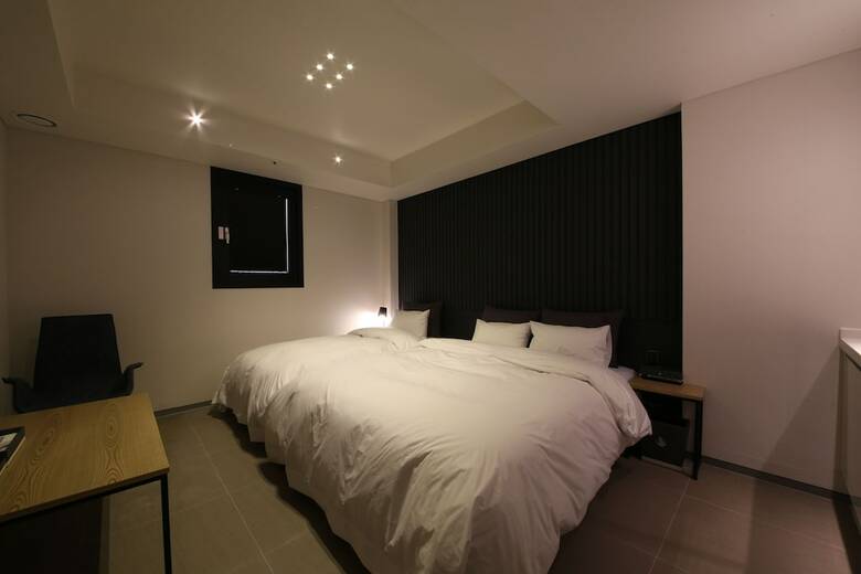 Yeoubi Hotel