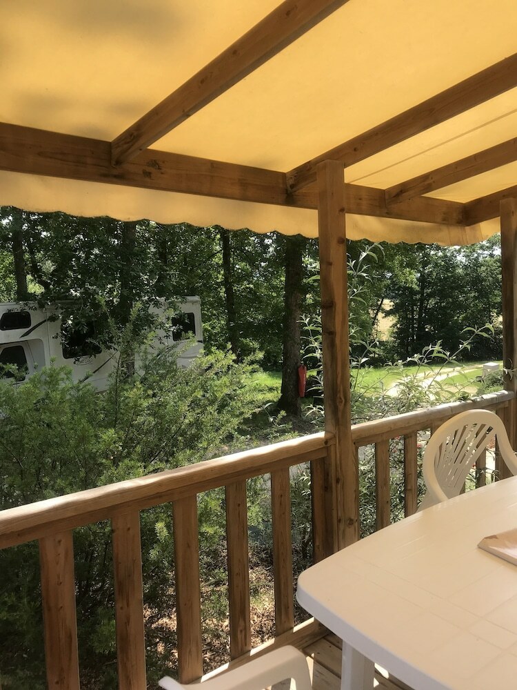 Camping - Caravaning Des Bastides