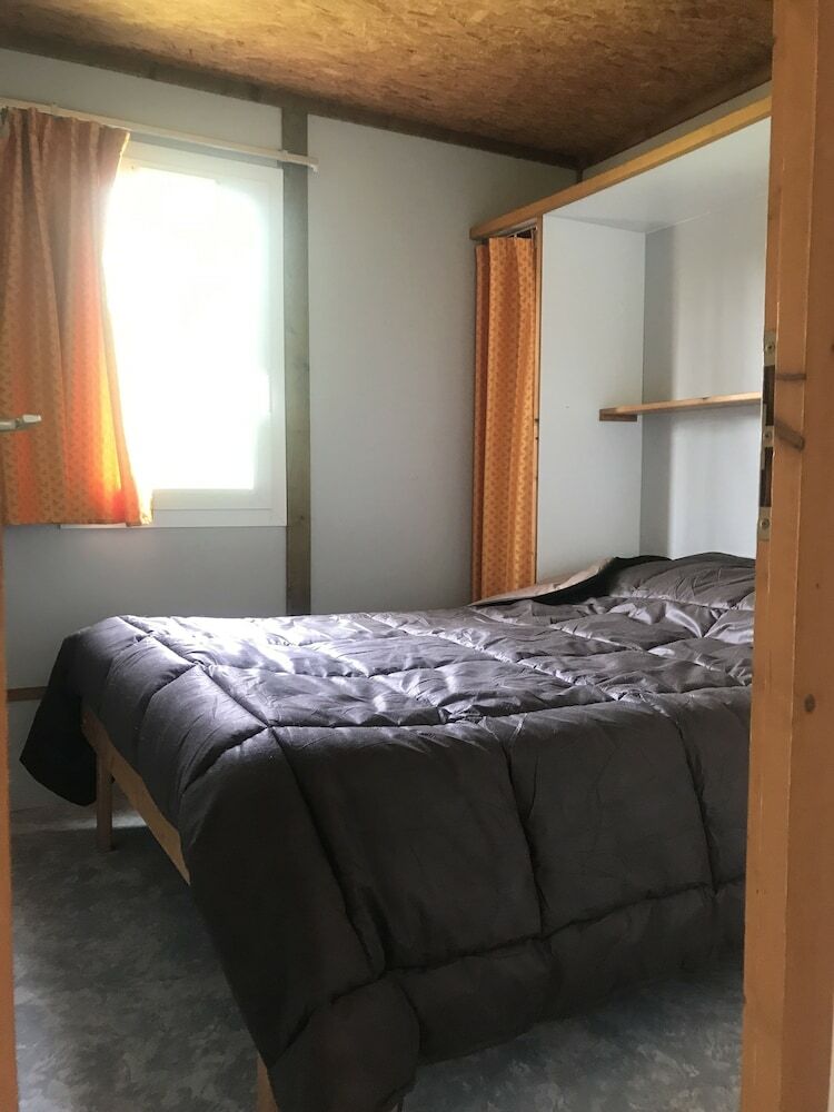 Camping - Caravaning Des Bastides