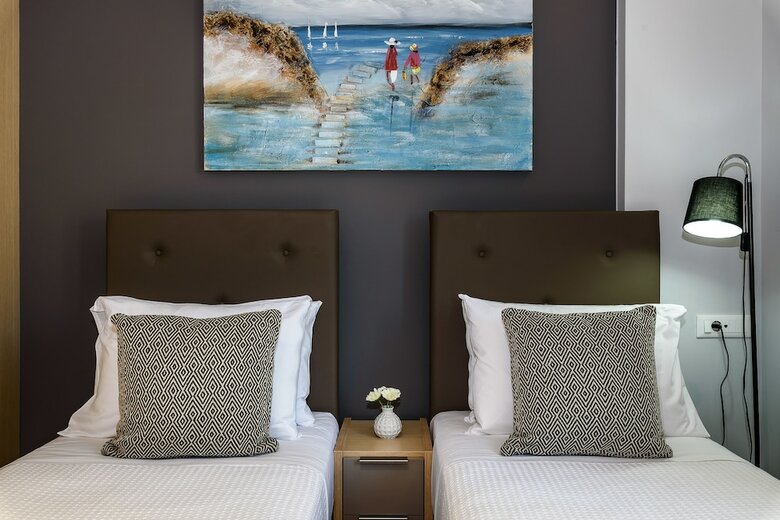 City Breeze Apartment