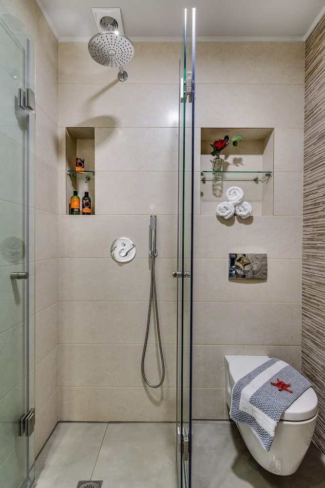 City Breeze Apartment