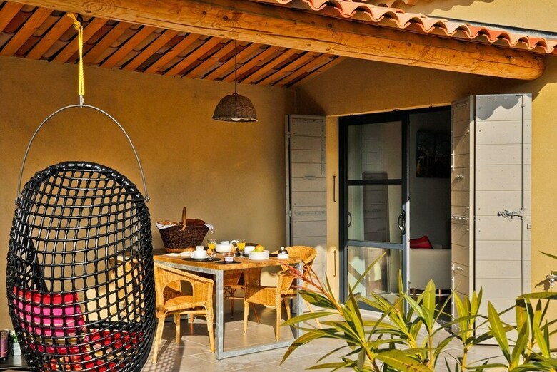 B&B Patios Des Vignes