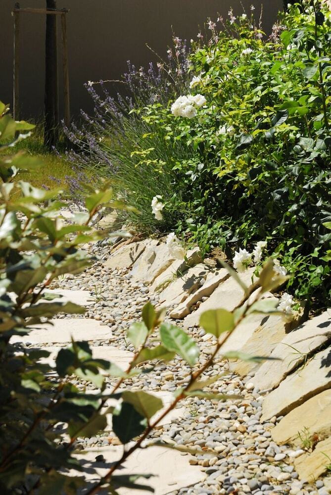 B&B Patios Des Vignes