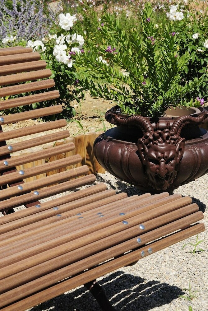 B&B Patios Des Vignes