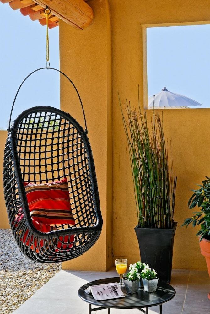 B&B Patios Des Vignes