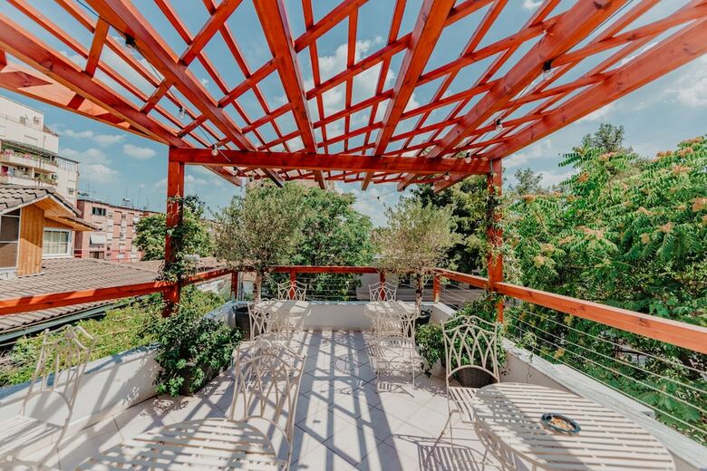 Hostal Art Hostel & Apartments